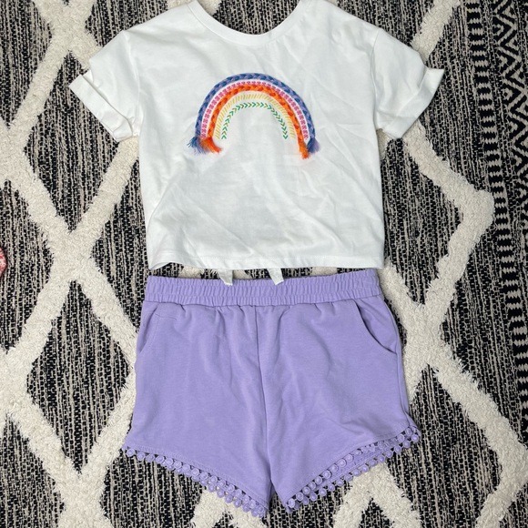 Nwot btween Lavender Shorts and White Top Set size 6 - Picture 1 of 3